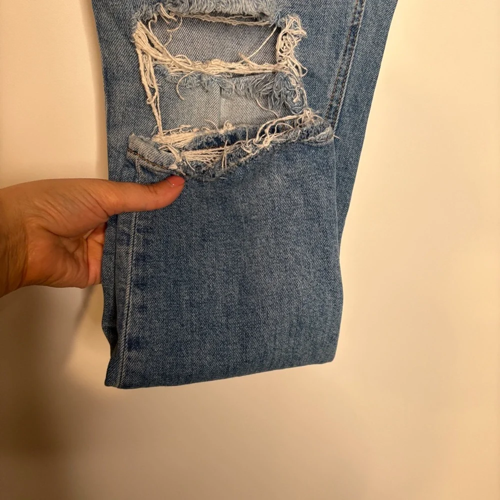 Hudson LANA BOYFRIEND Distressed Medium Light Blue Jeans Size 31